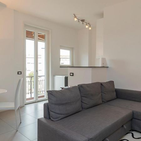 ミラノCosy 1 Bed Flat With Terraceアパートメント エクステリア 写真