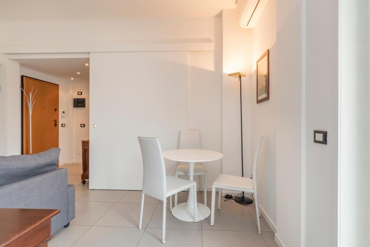 ミラノCosy 1 Bed Flat With Terraceアパートメント エクステリア 写真