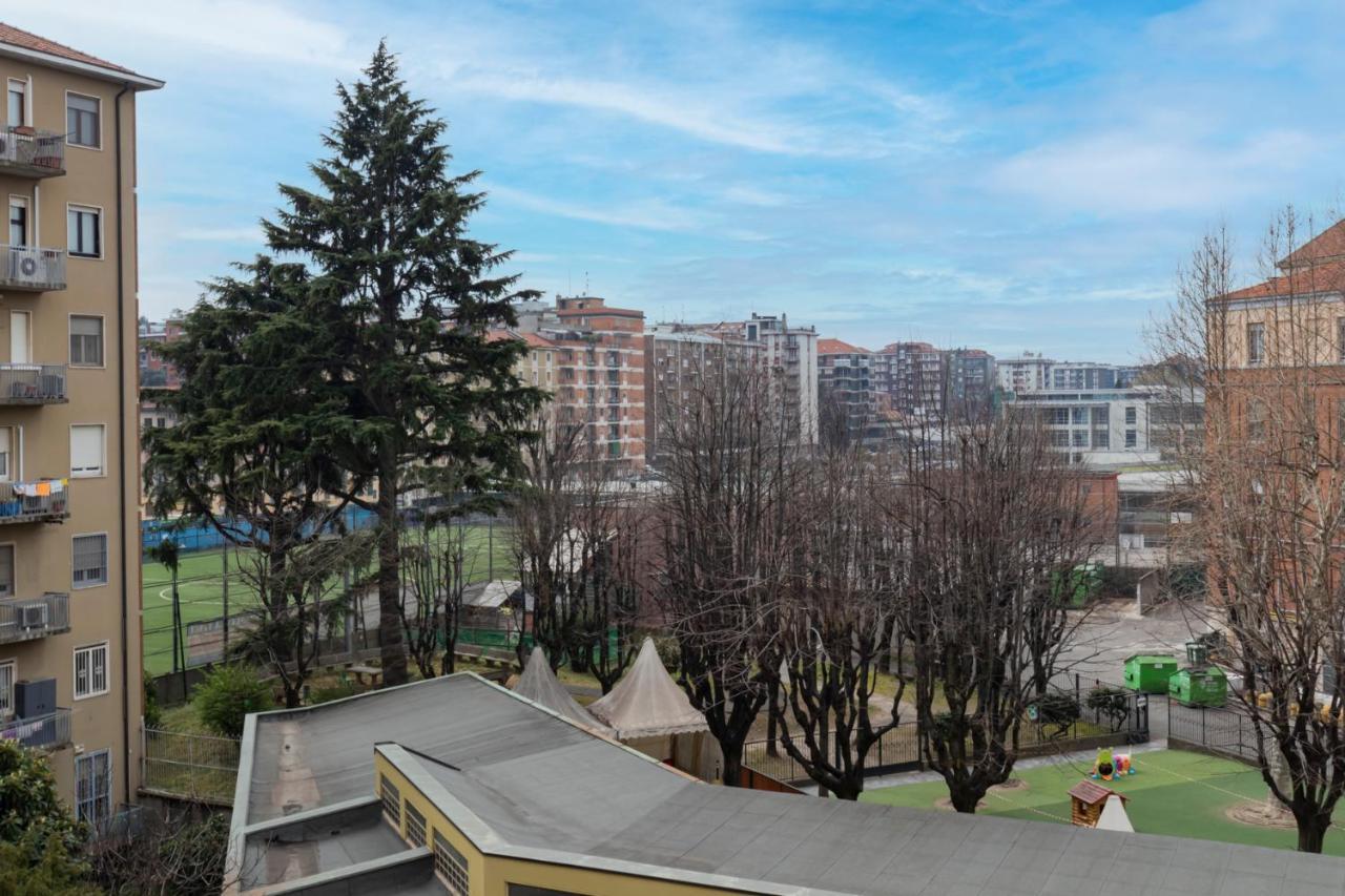 ミラノCosy 1 Bed Flat With Terraceアパートメント エクステリア 写真