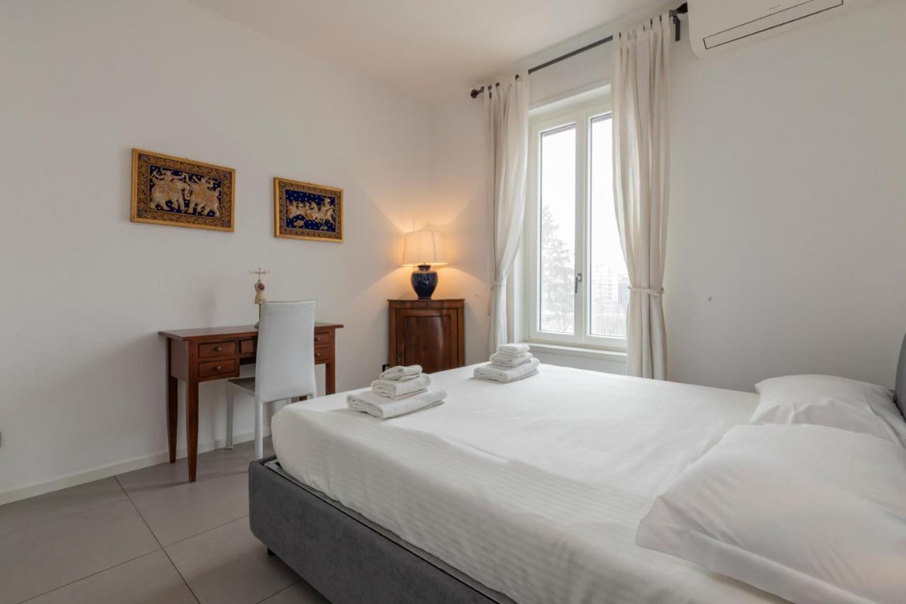 ミラノCosy 1 Bed Flat With Terraceアパートメント エクステリア 写真
